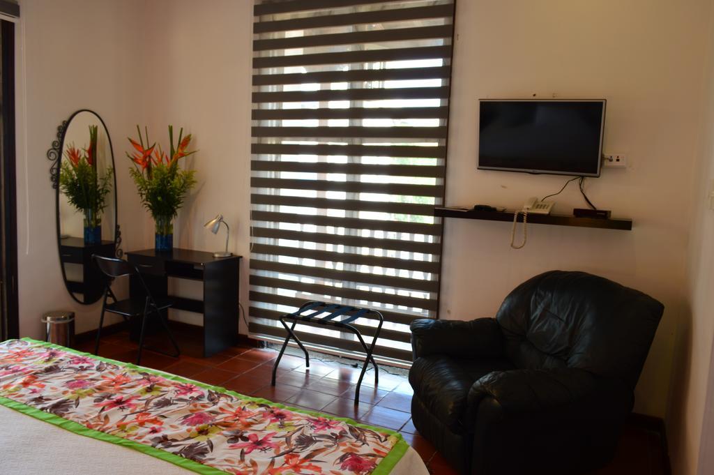 Hotel Torre Del Reloj Cartagène Extérieur photo