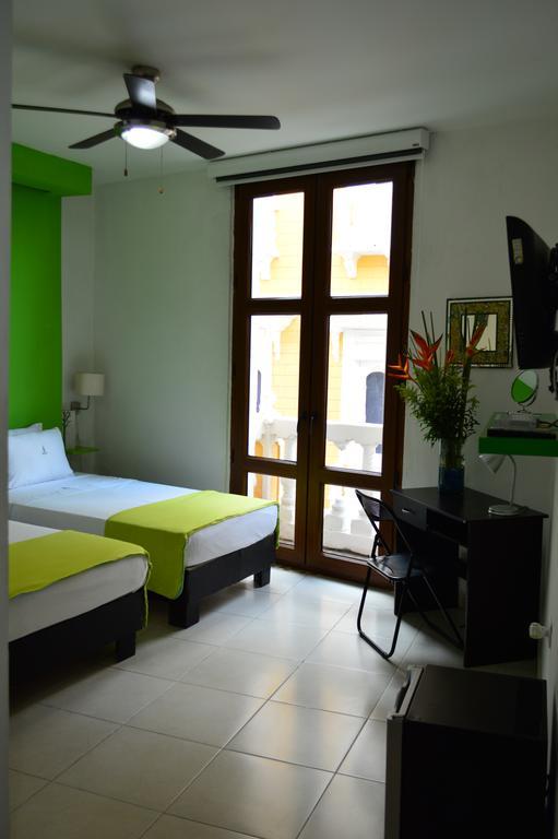 Hotel Torre Del Reloj Cartagène Extérieur photo